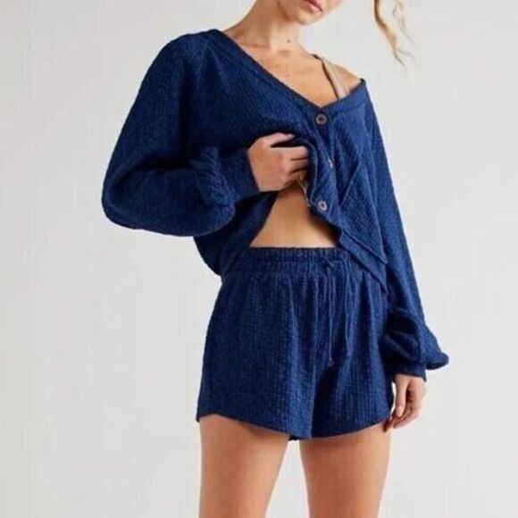 Free People Beach OB1102007 Women Sz XS Dark Blue Oasis L/S Top & Short Set - Picture 14 of 14